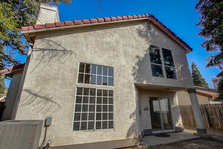 Photo 7 of 31 - 7441 Fireweed Cir, Citrus Heights, CA 95610