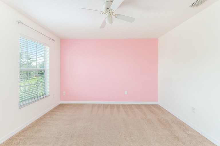 Photo 13 of 17 - 8443 Carriage Pointe Dr, Gibsonton, FL 33534