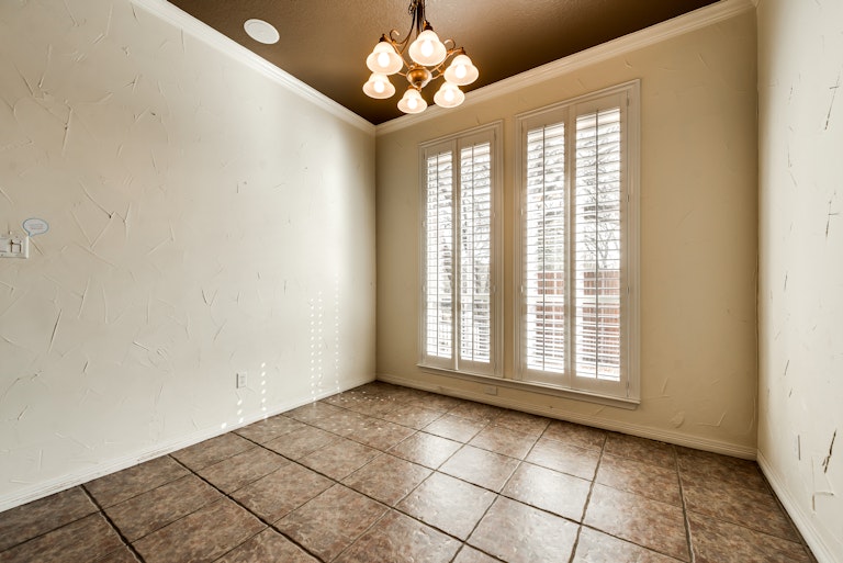 Photo 12 of 28 - 3316 Texas Trail Ct, Hurst, TX 76054