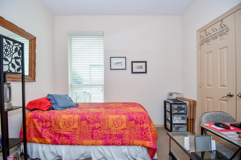 Photo 24 of 34 - 7702 Flax Dr, Houston, TX 77071