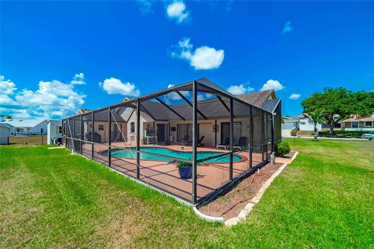 Photo 45 of 58 - 7704 Tessa Dr, Zephyrhills, FL 33540