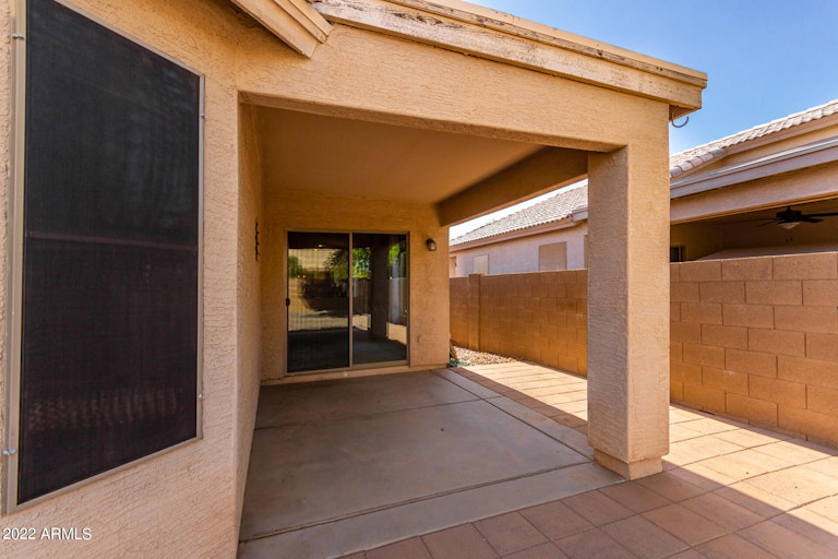 Photo 31 of 38 - 41559 N Ranch Dr, San Tan Valley, AZ 85140