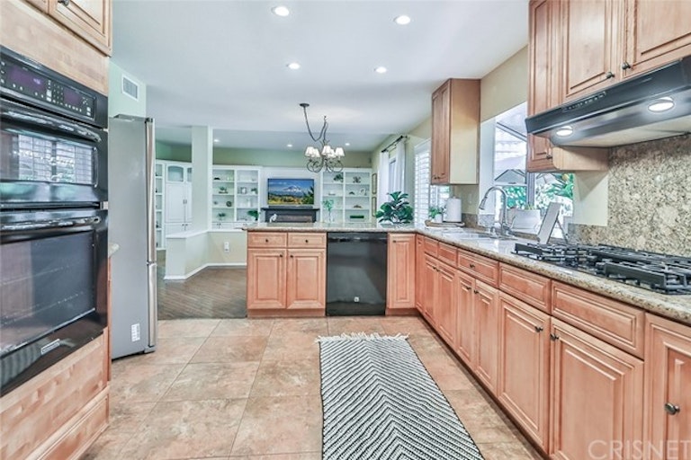Photo 18 of 75 - 4077 Bending Oak Ct, Moorpark, CA 93021