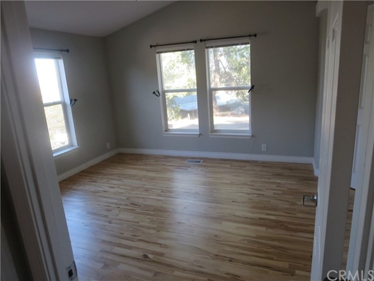 Photo 16 of 35 - 47280 Rainbow Oaks Dr, Temecula, CA 92592