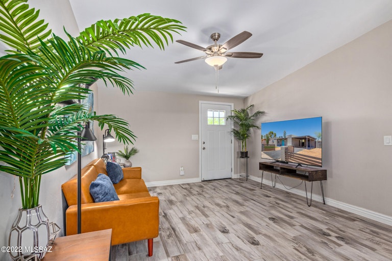 Photo 5 of 29 - 1926 W 44th St, Tucson, AZ 85713