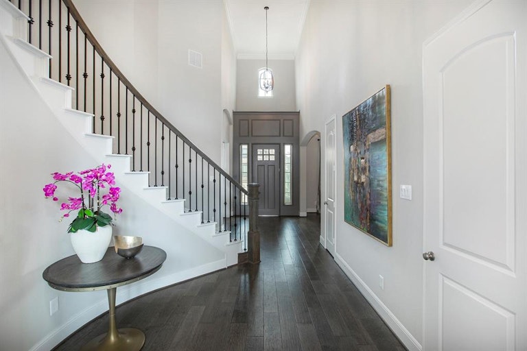 Photo 5 of 47 - 10610 Grace Hollow Dr, Cypress, TX 77433
