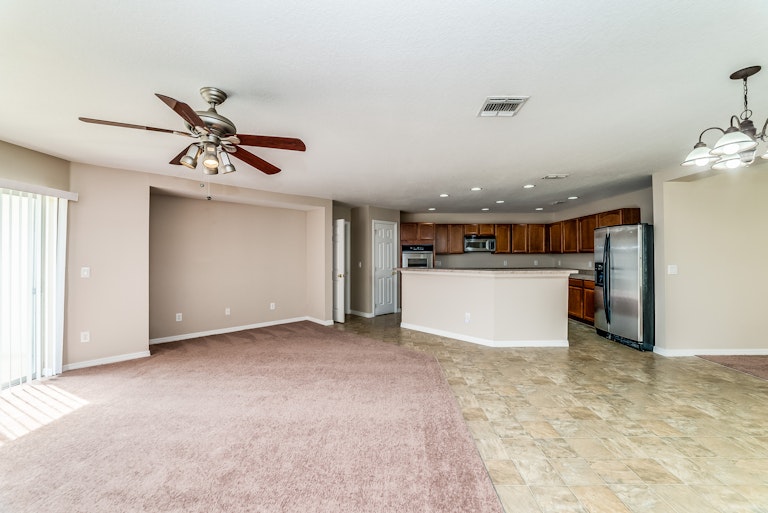 Photo 8 of 20 - 14746 Royal Poinciana Dr, Orlando, NC 32828