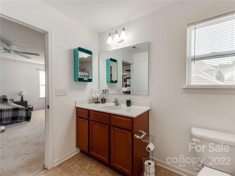 Photo 25 of 39 - 8112 Dumphries Dr, Huntersville, NC 28078