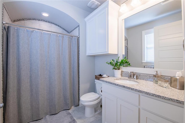 Photo 31 of 40 - 1032 Driscoll Pl, Keller, TX 76248