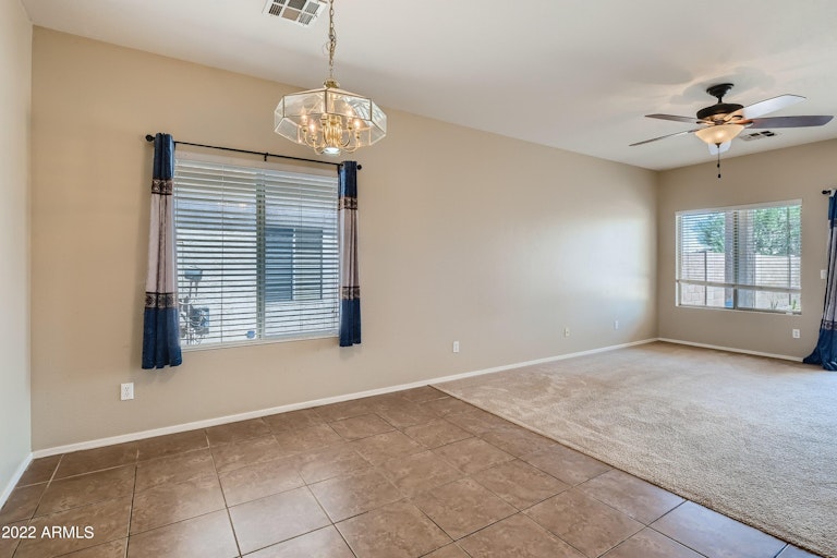 Photo 4 of 17 - 29179 N Shannon Dr, San Tan Valley, AZ 85143