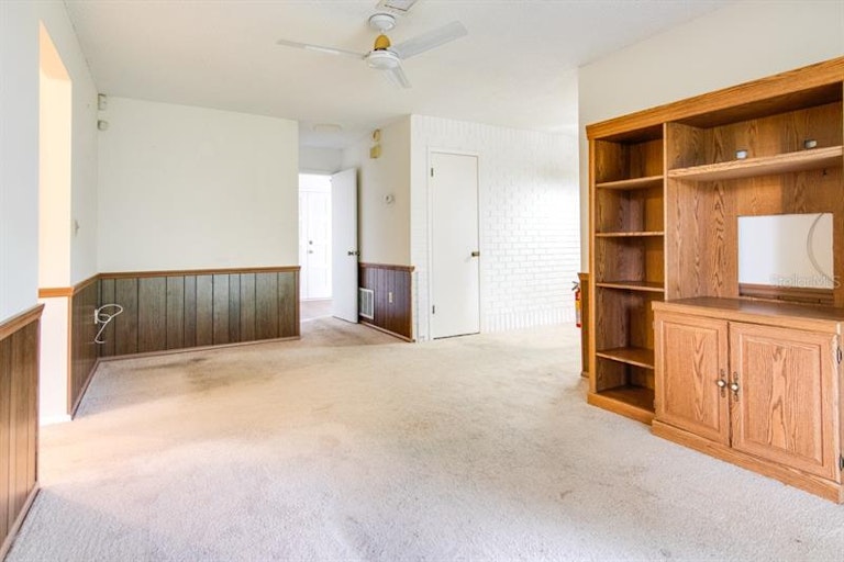 Photo 15 of 43 - 8806 Shenandoah Ln, Hudson, FL 34667