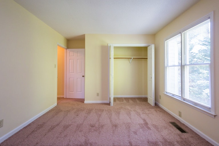 Photo 12 of 13 - 2605 Camellia Dr, Durham, NC 27705