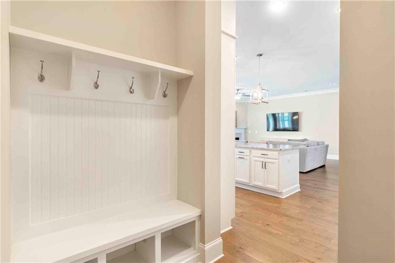 Photo 32 of 45 - 407 Frazier St, Woodstock, GA 30189
