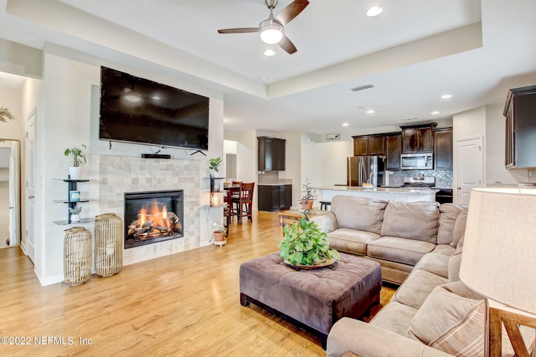 Photo 2 of 35 - 95126 Gladiolus Pl, Fernandina Beach, FL 32034