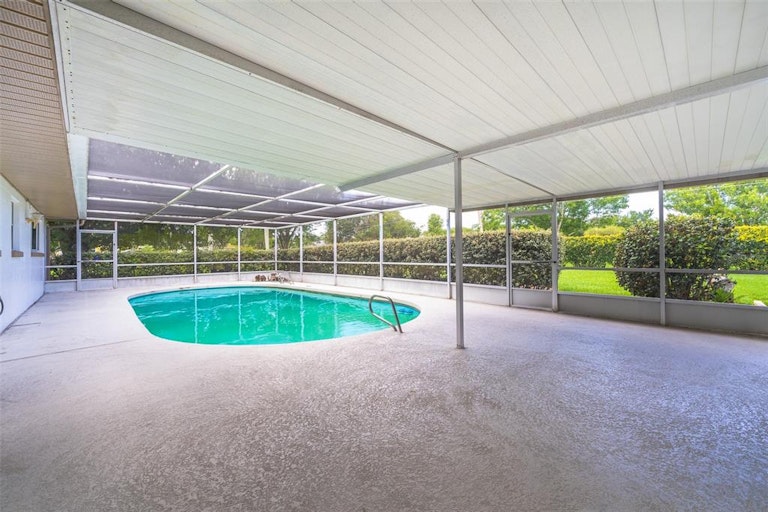 Photo 33 of 38 - 304 Kentucky Ave, Saint Cloud, FL 34769