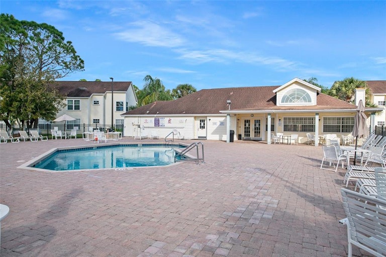 Photo 28 of 30 - 5003 Laguna Bay Cir #15, Kissimmee, FL 34746
