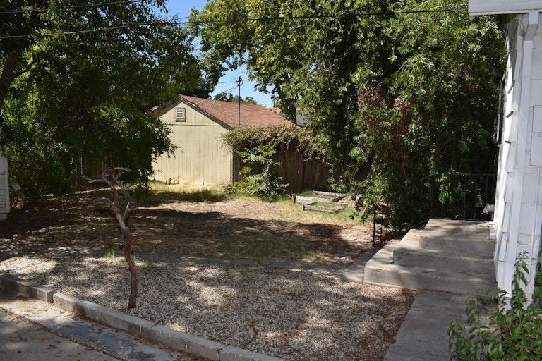 Photo 22 of 23 - 217 Los Vegas Ave, Roseville, CA 95678
