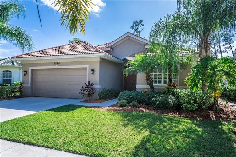 Photo 1 of 25 - 3984 Whispering Oaks Dr, North Port, FL 34287