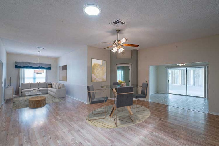 Photo 2 of 31 - 1044 Soledad Way, Lady Lake, FL 32159