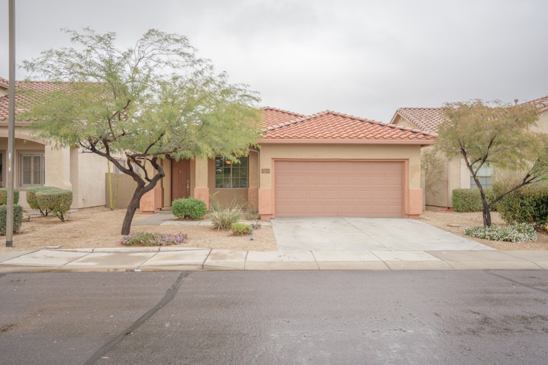 Photo 1 of 29 - 1740 W Twain Dr, Anthem, AZ 85086