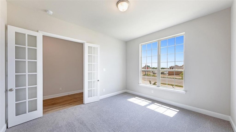Photo 18 of 28 - 2260 High Plain Ln, Waxahachie, TX 75167
