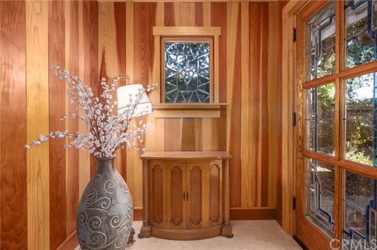 Photo 32 of 38 - 555 W 11th St, Claremont, CA 91711