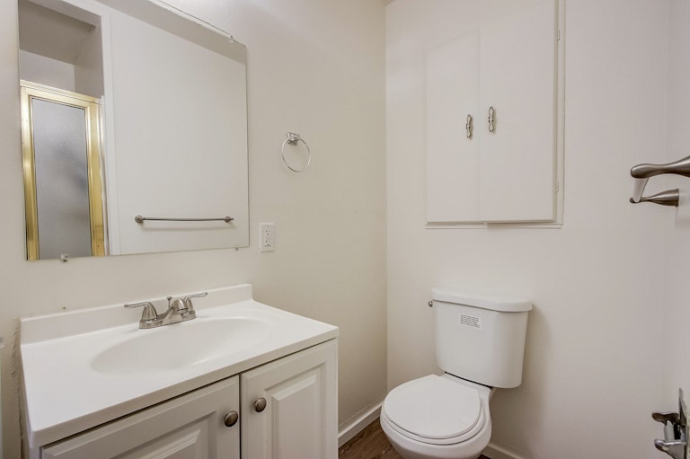 Photo 15 of 23 - 541 W D St S, Dixon, CA 95620
