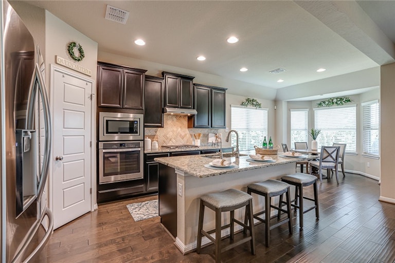 Photo 6 of 24 - 8728 Stackstone, Schertz, TX 78154
