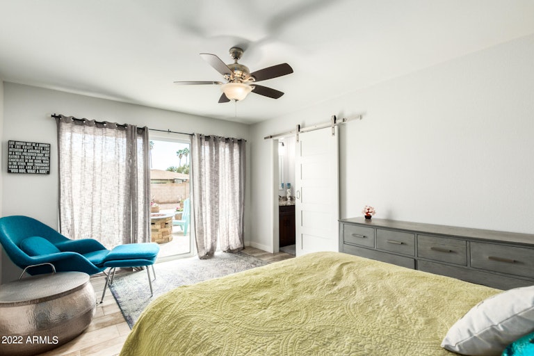 Photo 16 of 28 - 305 W Pintura Cir, Litchfield Park, AZ 85340