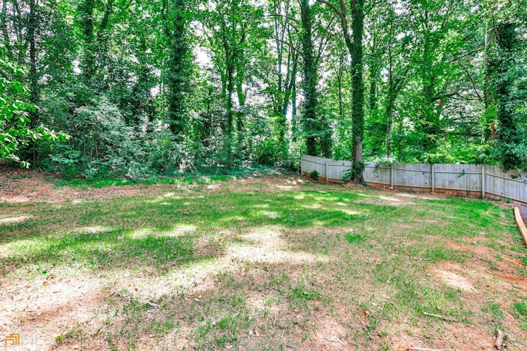 Photo 19 of 21 - 1963 Headland Dr, Atlanta, GA 30344