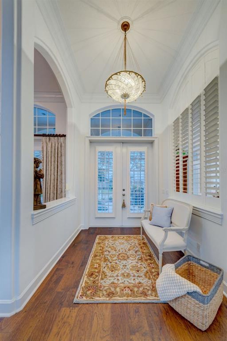 Photo 4 of 54 - 2107 Pinnacle Cir S, Palm Harbor, FL 34684