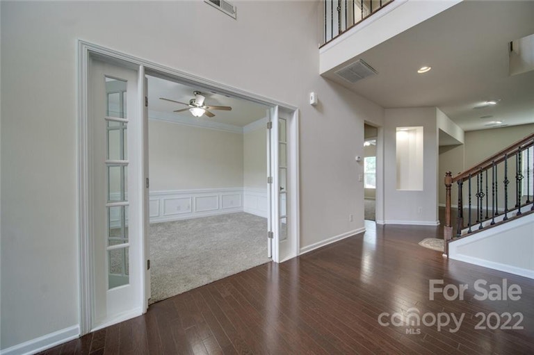 Photo 7 of 32 - 6727 Coral Rose Rd, Charlotte, NC 28277