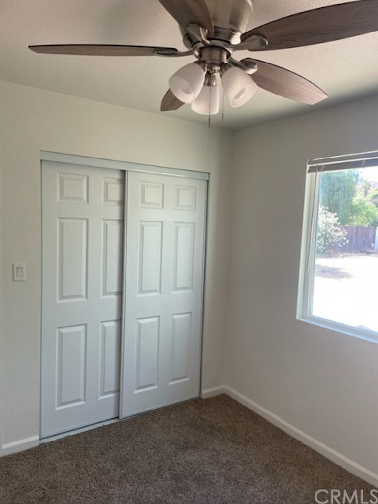 Photo 16 of 24 - 620 E Washington Ave, San Jacinto, CA 92583