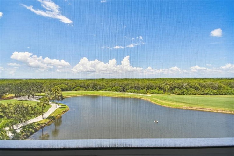 Photo 36 of 51 - 2333 Feather Sound Dr Unit B507, Clearwater, FL 33762