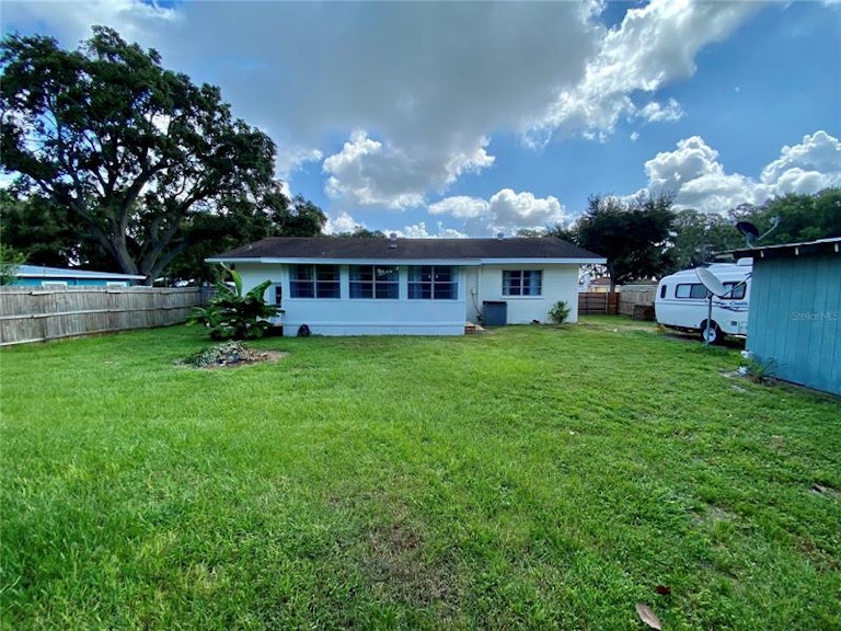 Photo 52 of 60 - 4081 Lake Marianna Dr, Winter Haven, FL 33881