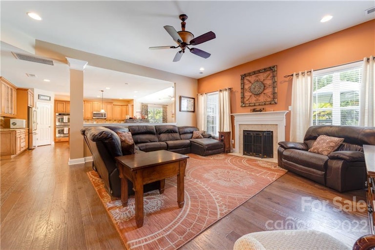 Photo 9 of 32 - 7808 Whisperingwood Dr, Harrisburg, NC 28075