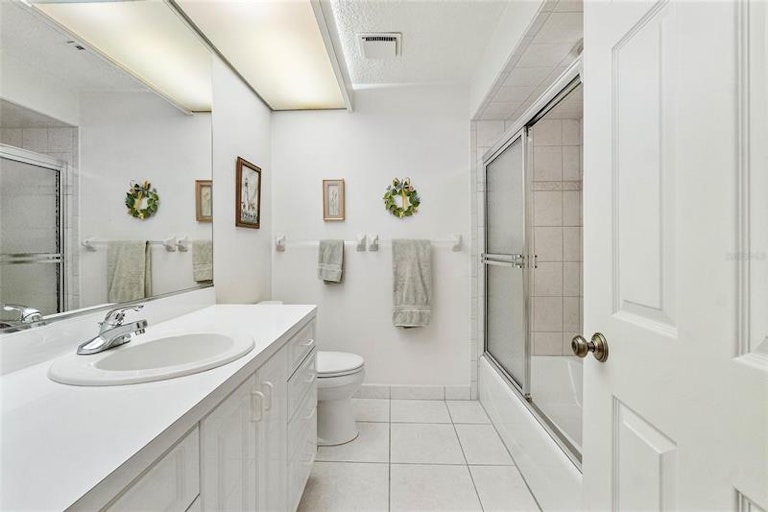 Photo 24 of 53 - 3709 Miguel Way #8602, Sarasota, FL 34232