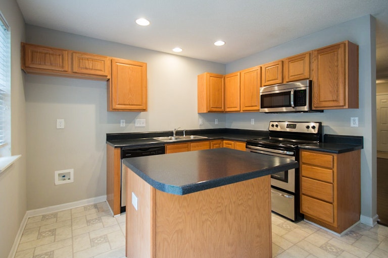 Photo 6 of 20 - 14239 Tranters Creek Ln, Charlotte, NC 28273