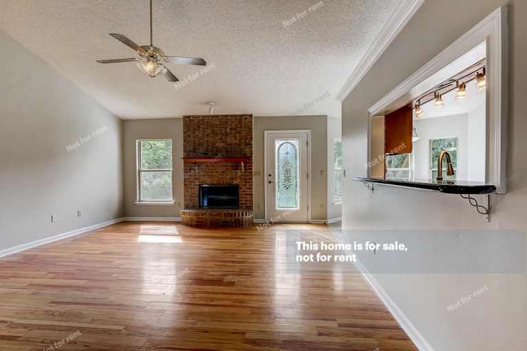 Photo 20 of 33 - 10435 Marble Egret Ct W, Jacksonville, FL 32257