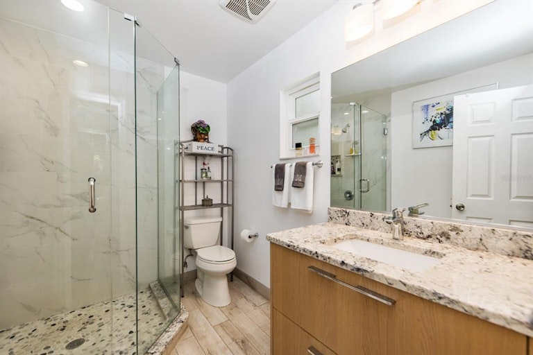 Photo 19 of 27 - 4344 Nelson Ave, Sarasota, FL 34231