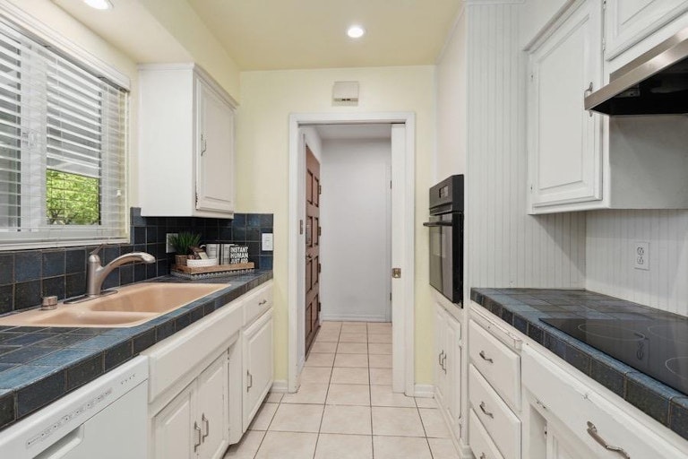 Photo 9 of 30 - 4617 Foutz Ct, Sacramento, CA 95821