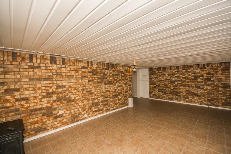 Photo 11 of 30 - 3813 Bond St, Rowlett, TX 75088