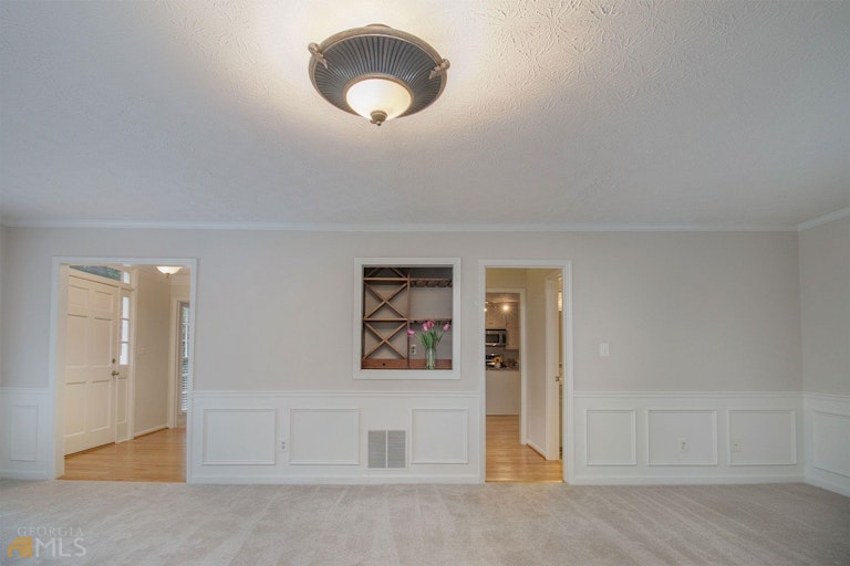 Photo 13 of 46 - 2895 Shurburne Dr, Alpharetta, GA 30022