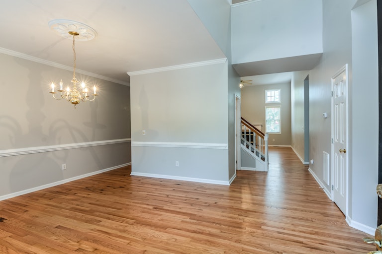 Photo 7 of 20 - 2305 Spruce Grove Ct, Raleigh, NC 27614