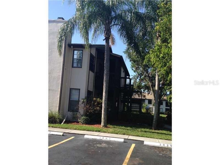 Photo 3 of 17 - 3837 59th Ave W #3837, Bradenton, FL 34210