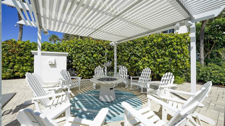 Photo 33 of 63 - 1000 Longboat Club Rd #702, Longboat Key, FL 34228