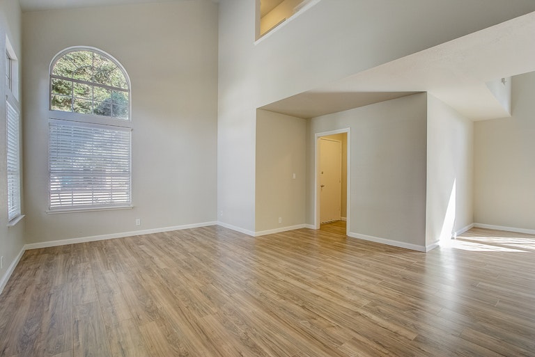 Photo 8 of 31 - 7441 Fireweed Cir, Citrus Heights, CA 95610