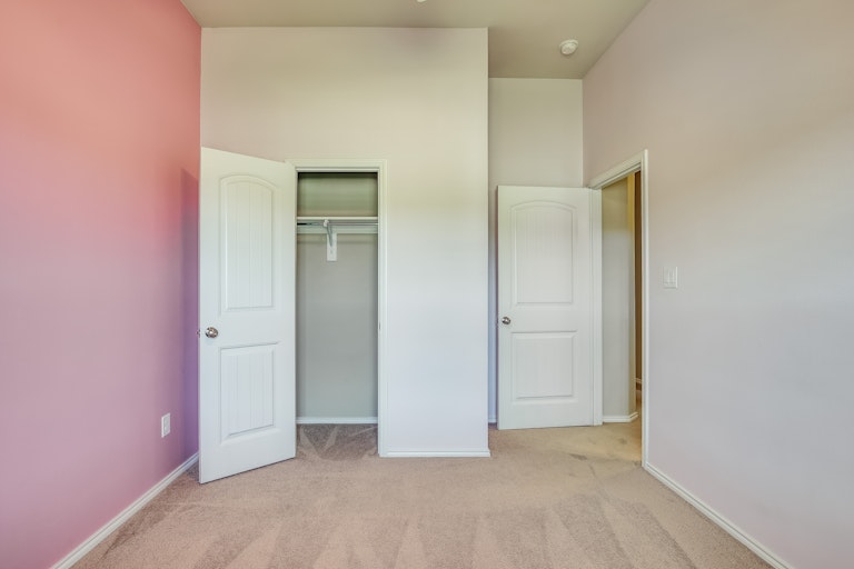 Photo 22 of 28 - 1805 Meadowlark Ln, Royse City, TX 75189