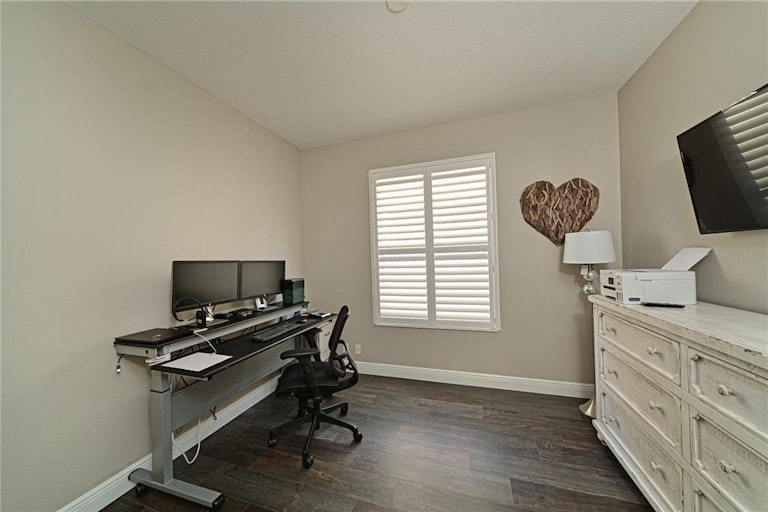 Photo 26 of 51 - 304 9th Ave E, Palmetto, FL 34221