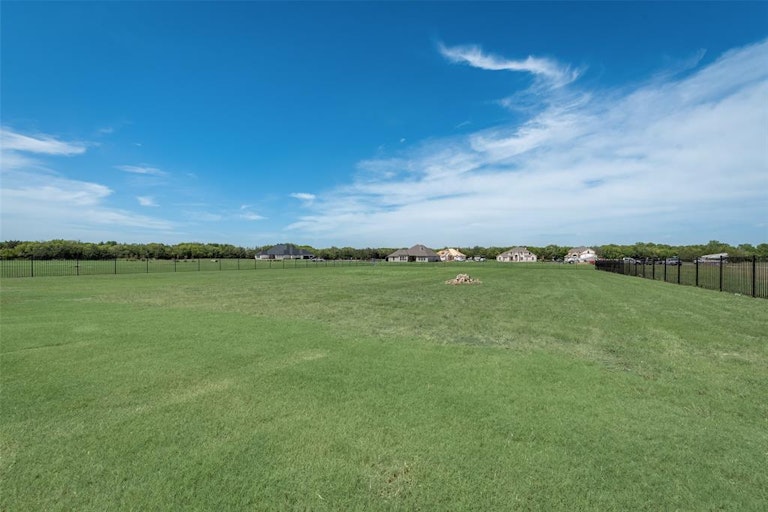 Photo 39 of 39 - 1204 Jungle Dr, Forney, TX 75126